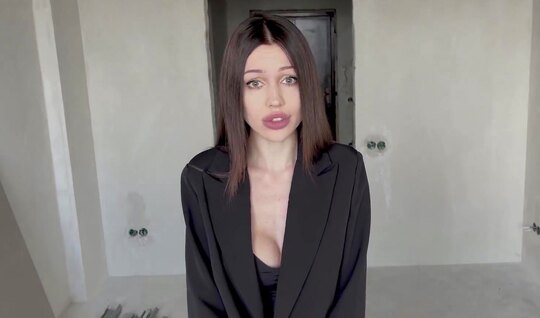 Russian chick has no money, but she knows how to give a hot blowjob...